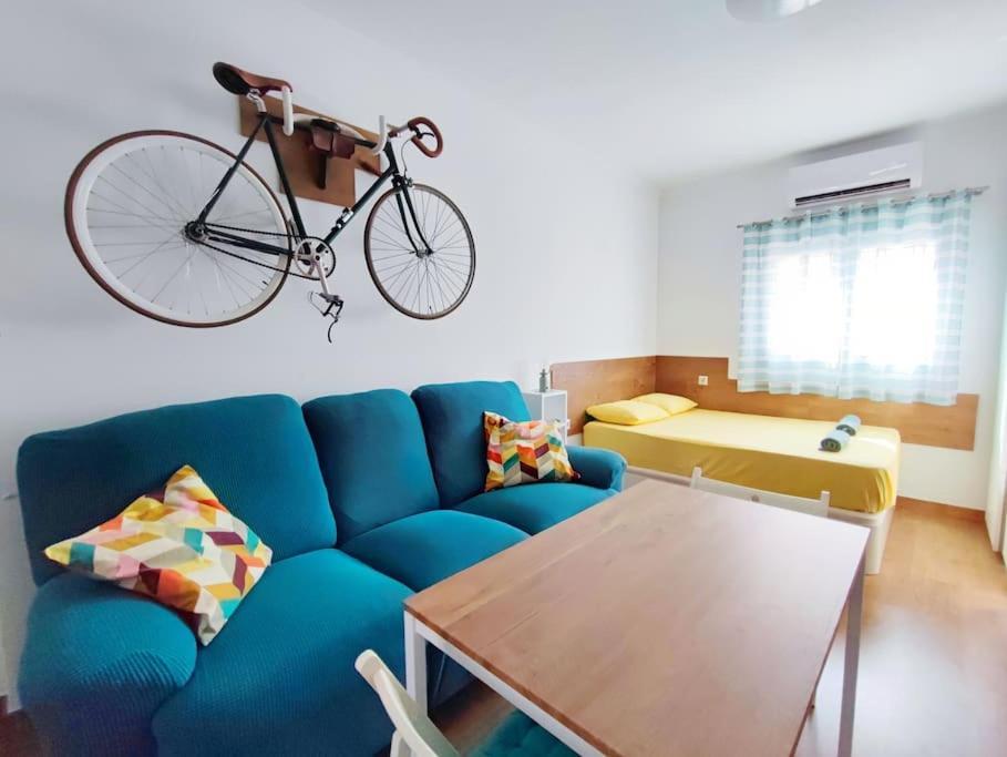 Bright And Quiet Studio In مالقة المظهر الخارجي الصورة