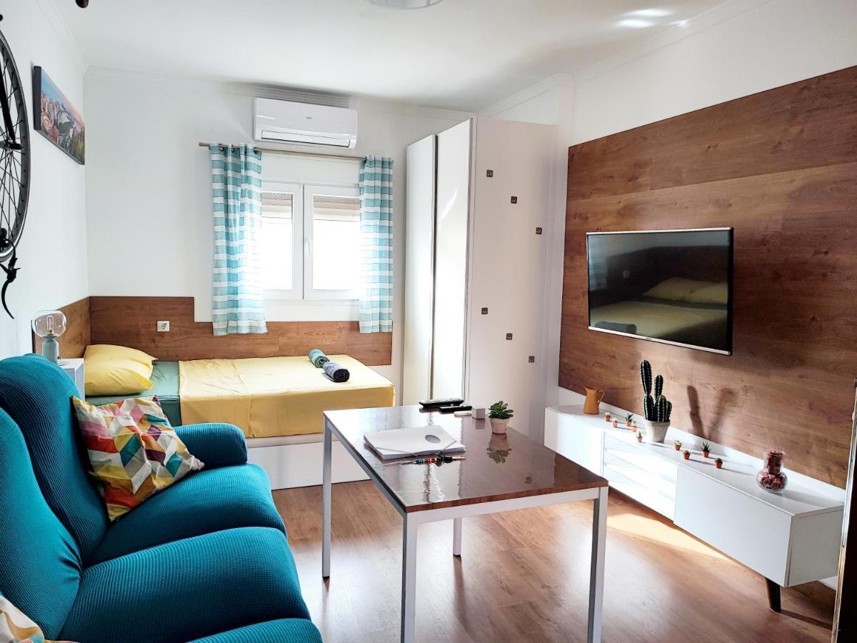 Bright And Quiet Studio In مالقة المظهر الخارجي الصورة